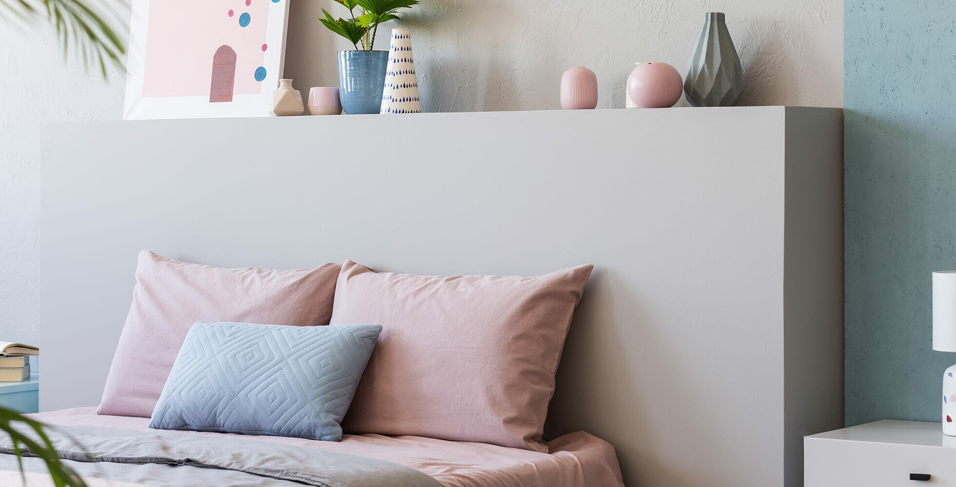 dormitorio con colores claros