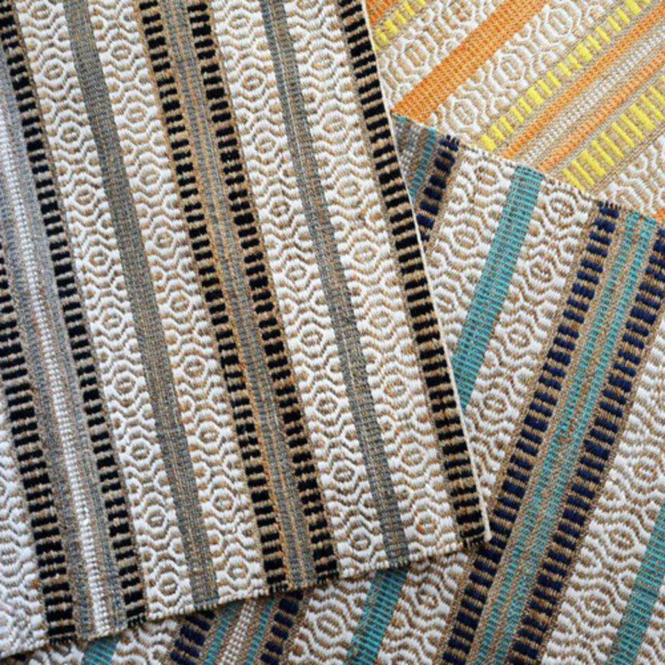 alfombra kilim colorida