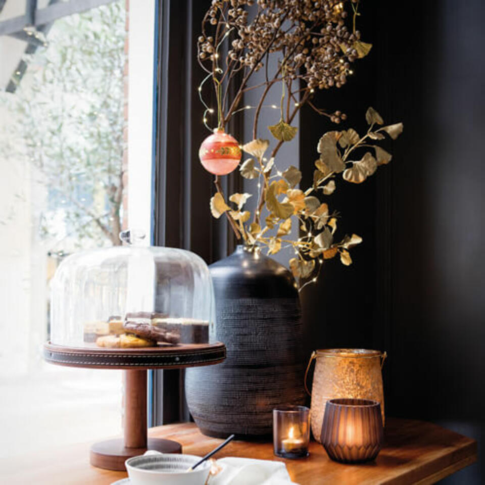 decoración navideña con eucalipto